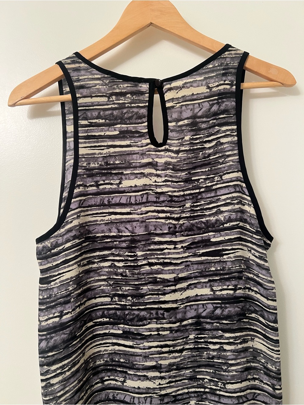Lush Abstract Mesh Dress – Grey and Black, Size Small - Picture 7 of 8